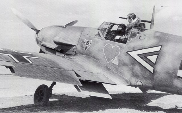 messerschmitt-bf-109f-jg54_3-reinhard-seiler-russia-may-1942-01_jpg (1).jpg